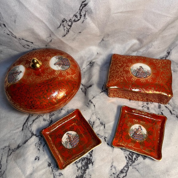 1950’s Victorian Vanity Trinket Set - Picture 1 of 15